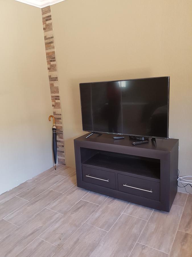 Khuvena Guesthouse Randburg ภายนอก รูปภาพ
